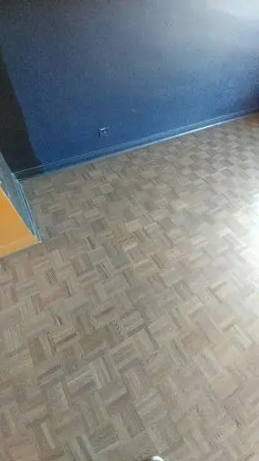 teinture de plancher de parqueterie